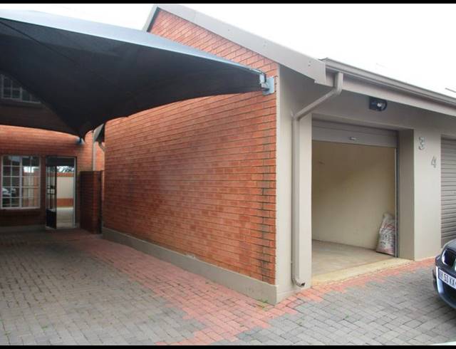 2 BEDROOM TOWNHOUSE FOR SALE IN MONTANA